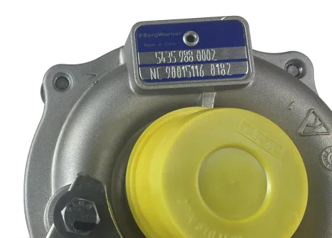 BorgWarner turboaggregat, placering av typskylt